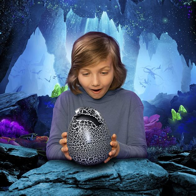 Интерактивный дракон Беззубик в яйце Dreamworks Dragons Hatching Toothless изображение 1