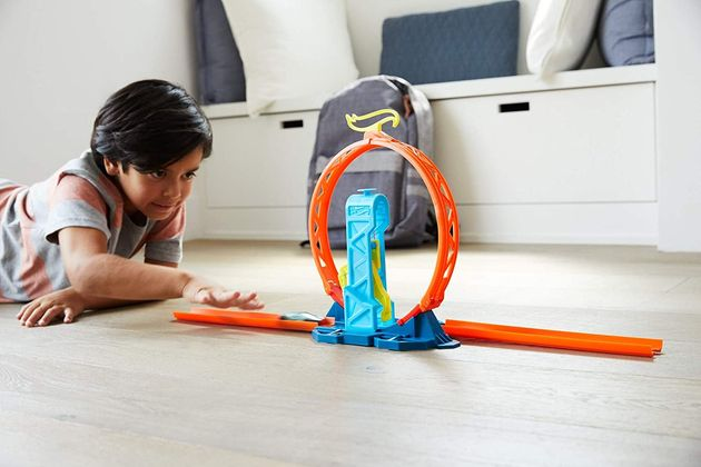 Трек Хот Вилс Грандиозная петля Hot Wheels Assorted Loop Kicker Pack изображение 2