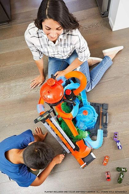 Трек Водонапорная башня серии Измени цвет Hot Wheels Ultimate Gator Car Wash Playset FTB67 изображение 3