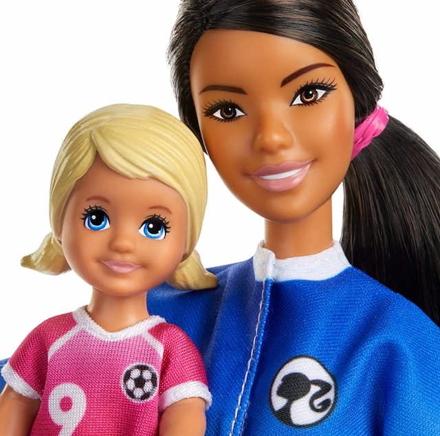Кукла Барби тренер по футболу Barbie Soccer Coach изображение 5