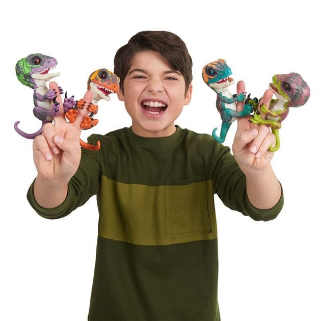 Fingerlings динозавр купить 3782