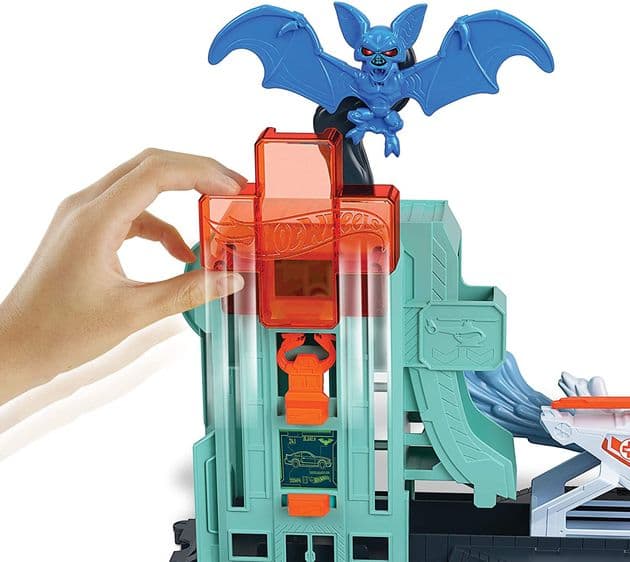 Трек Хот Вилс Летучая Мышь Mattel Hot Wheels изображение 3