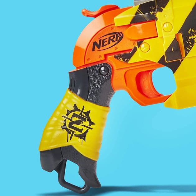 Бластер Нерф Зомби Страйк Хаммершот желтый NERF Zombie Strike Hammershot изображение 4