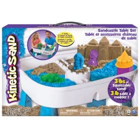  Набор песка для детского творчества - KINETIC SAND TABLE (голубой,натур.,1360г, стол для игры,аксес) Каталог
