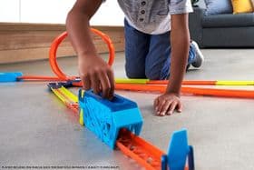 Трек Хот Вилс Прыжок с трамплина Hot Wheels Track Builder Unlimited Slide & Launch изображение 1