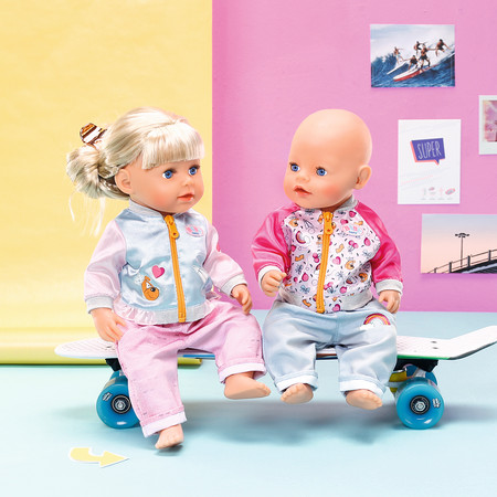 Фото9 Набор одежды для куклы BABY BORN - СПОРТИВНИЙ КЭЖУАЛ  (2 в ассорт.) Каталог