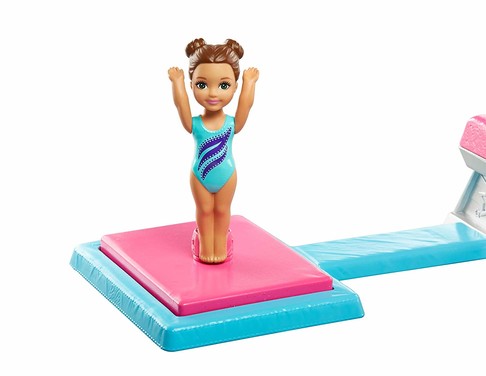 Игровой набор Барби гимнастка и ее ученица Barbie Flippin Fun Gymnast DMC37 изображение 3