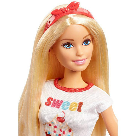 Игровой набор Барби Кондитер блондинка Barbie Bakery Chef Doll and Playset FHP57 фото 2