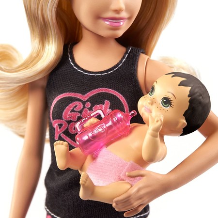Игровой набор Барби Скиппер няня Кормление блондинка Barbie изображение 2