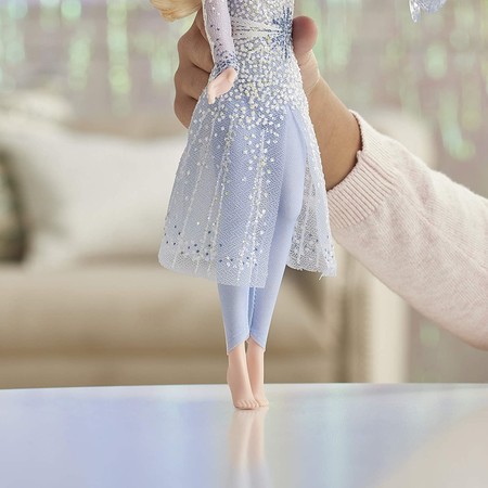 Кукла Эльза Со светом и звуком Холодное сердце Disney Frozen Magical Discovery изображение 2