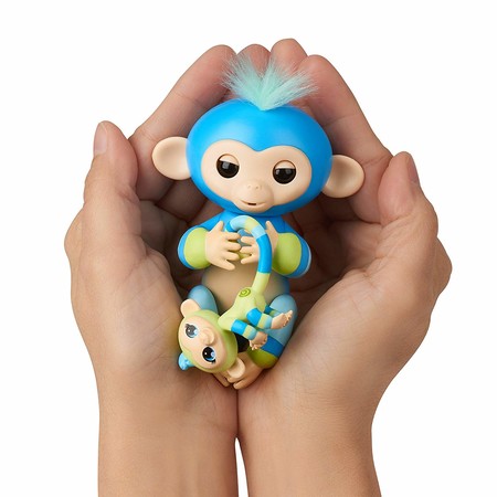 Интерактивная фигурка Fingerlings Обезьянка Билли с мини-обезьянкой Айден