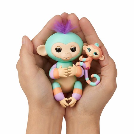 Интерактивная фигурка Fingerlings Обезьянка Денни с мини-обезьянкой Джианной 3544