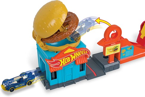 Игровой набор Хот Вилс Приключения в бургерной Hot Wheels Downtown Burger Dash изображение 2