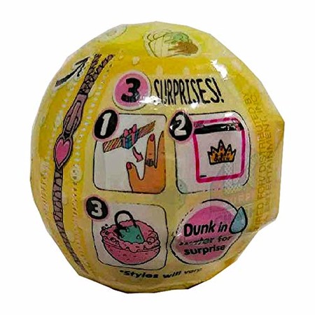 Игровой набор L.O.L. Surprise! Растворимый в воде шарик с очаровательным брелком Charm Fizz Series 3 фото 1